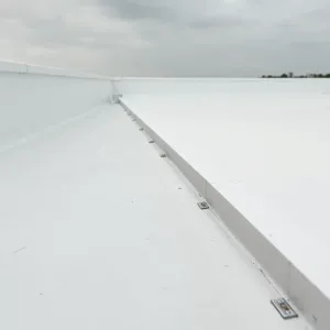 Dach płaski jaki spadek