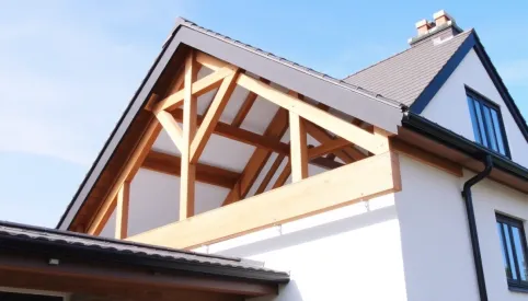 Jak przedłużyć dach dwuspadowy