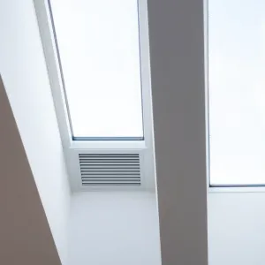 Nawiewniki w oknach dachowych